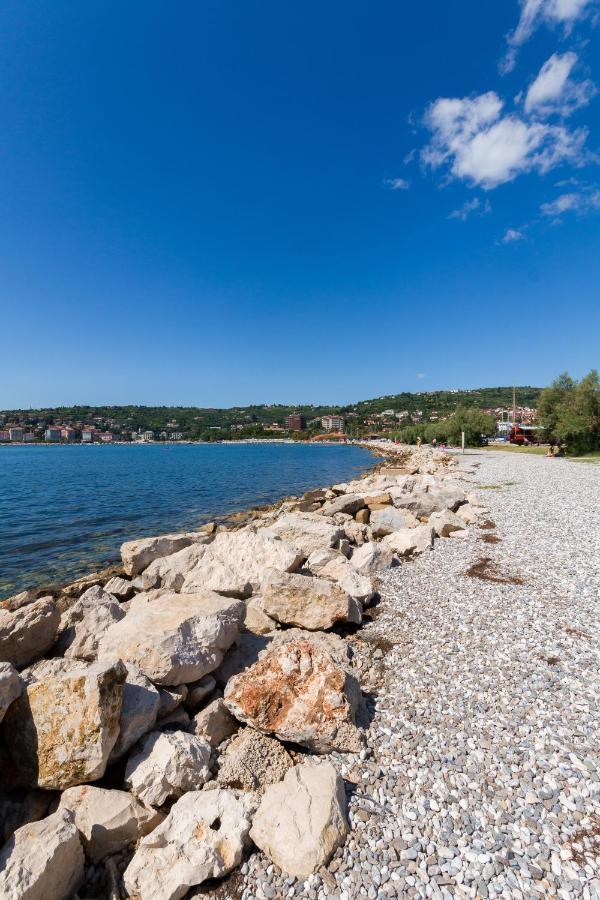 Premium Sea Side Marina Apartment By Locap Group Порторож Екстер'єр фото